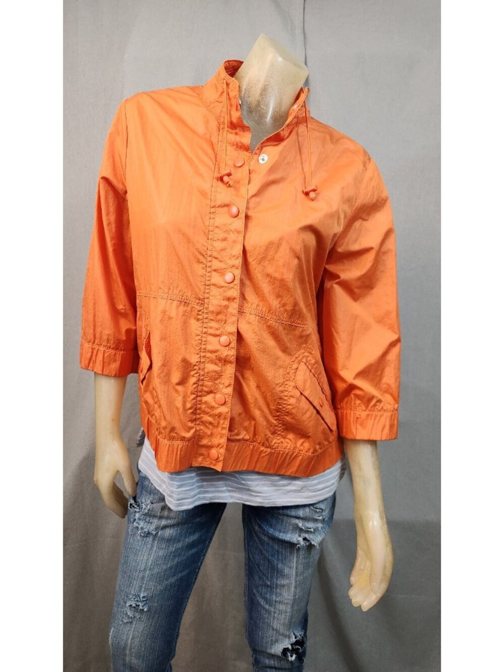 Chicos Zenergy USED Chicos Size 1 SMALL Orange 3/4 Slv Snap Front Jacket Womens